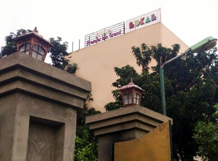 Lokal Rooms X Gulberg Lahore Exteriör bild