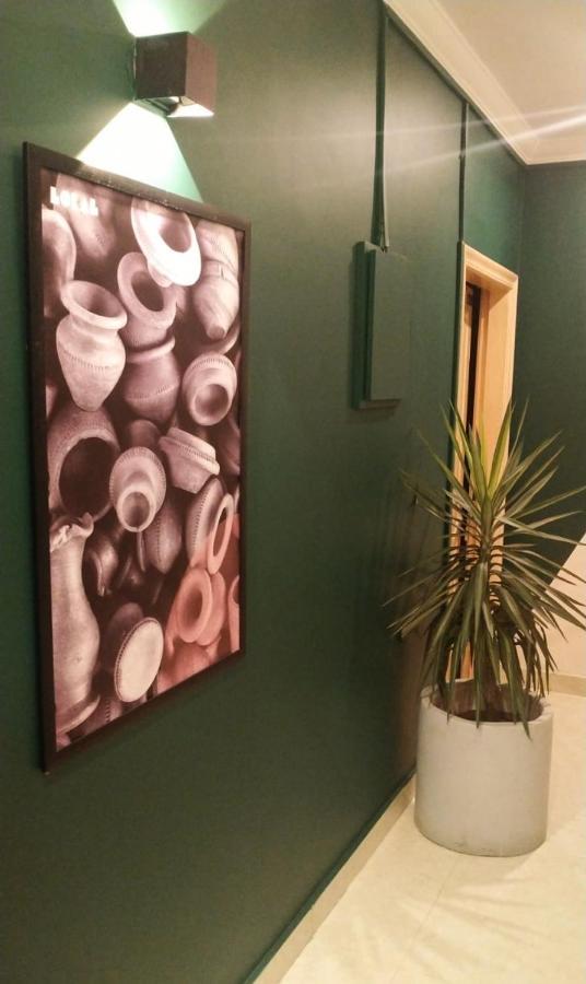 Lokal Rooms X Gulberg Lahore Exteriör bild